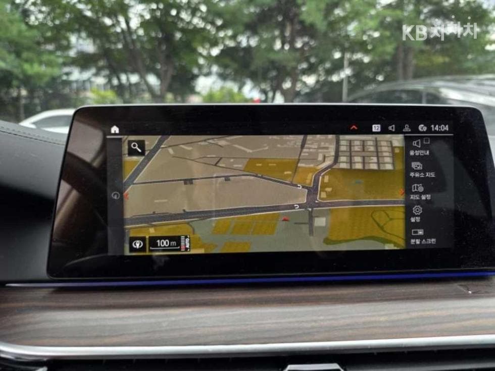 BMW - 5-Series | All New 520 Luxury 9