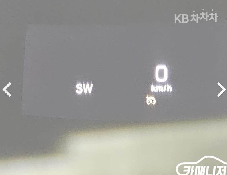 Mercedes-Benz - E-Class | E300 Exclusive 13