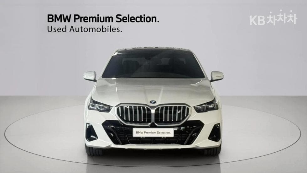 BMW - i5 | eDrive 40 M Sport 3