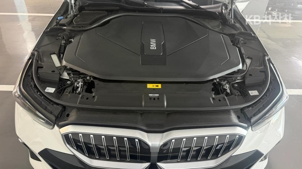 BMW - i5 | eDrive 40 M Sport 6