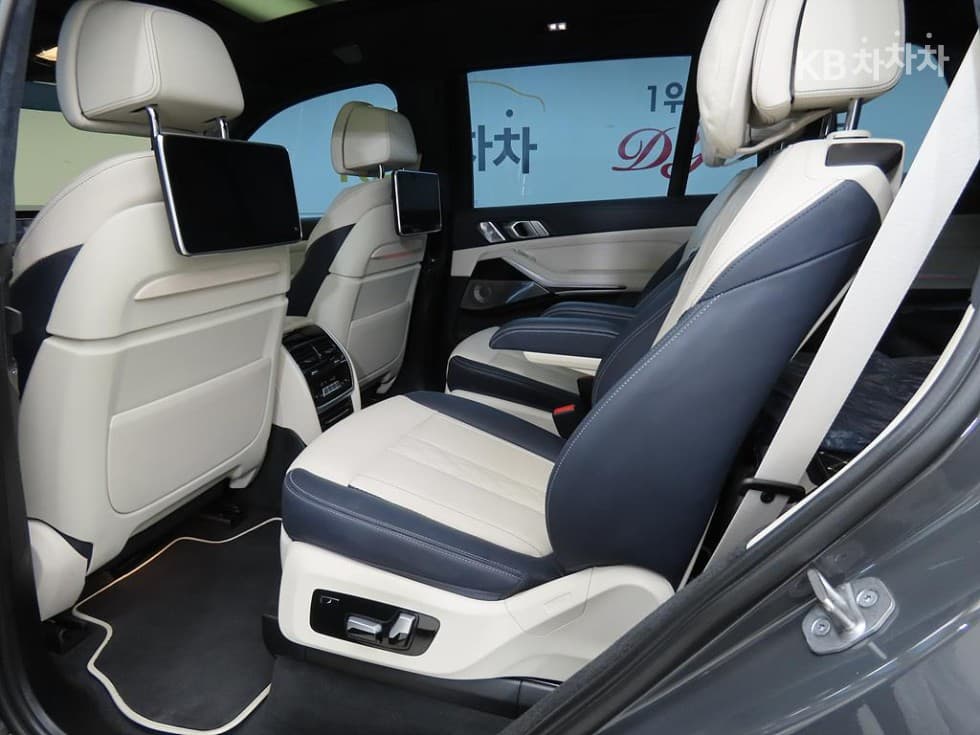 BMW - X7 | xDrive 40 M Sport 7