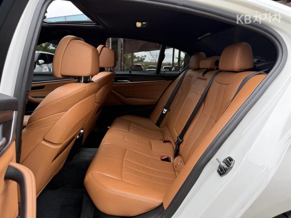 BMW - 5-Series | All New 530 xDrive M Sport Plus 11