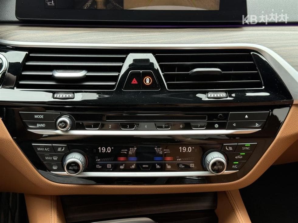 BMW - 5-Series | All New 530 xDrive M Sport Plus 12