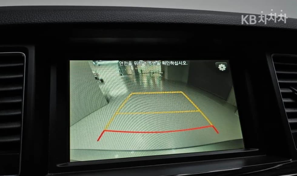 Genesis - G80 | 3.3 GDI Luxury 12