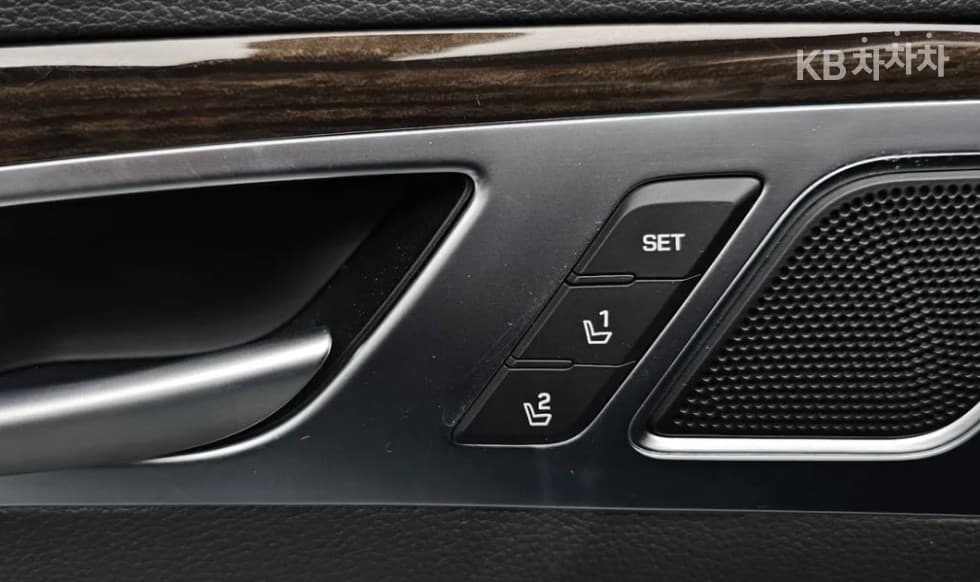 Genesis - G80 | 3.3 GDI Luxury 14