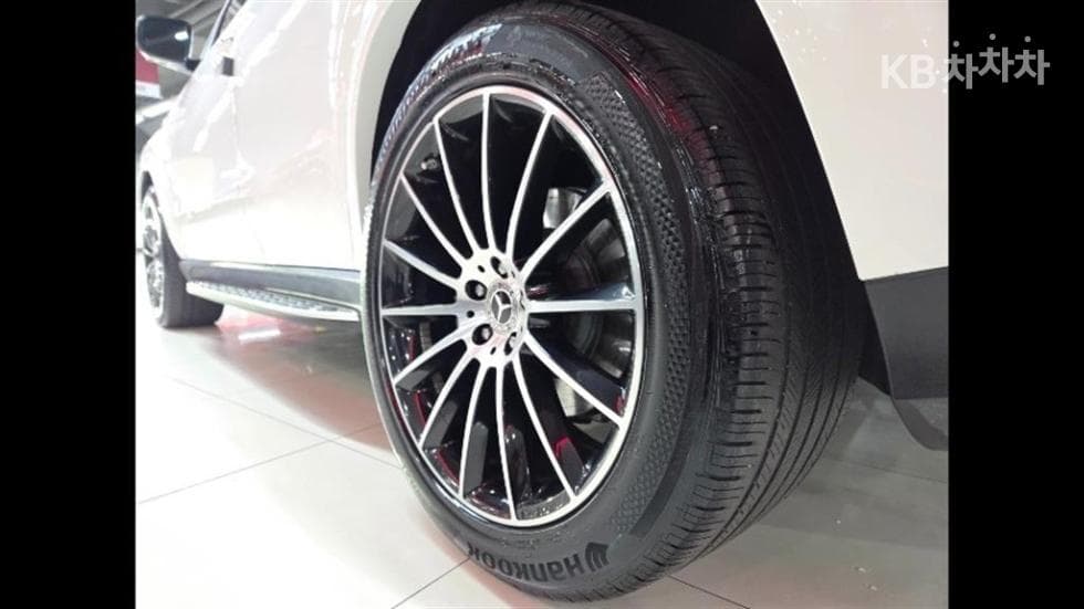 Mercedes-Benz - GLE-Class | 400 4Matic Coupe 20