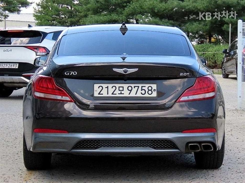 Genesis - G70 | 2.0T Supreme 4