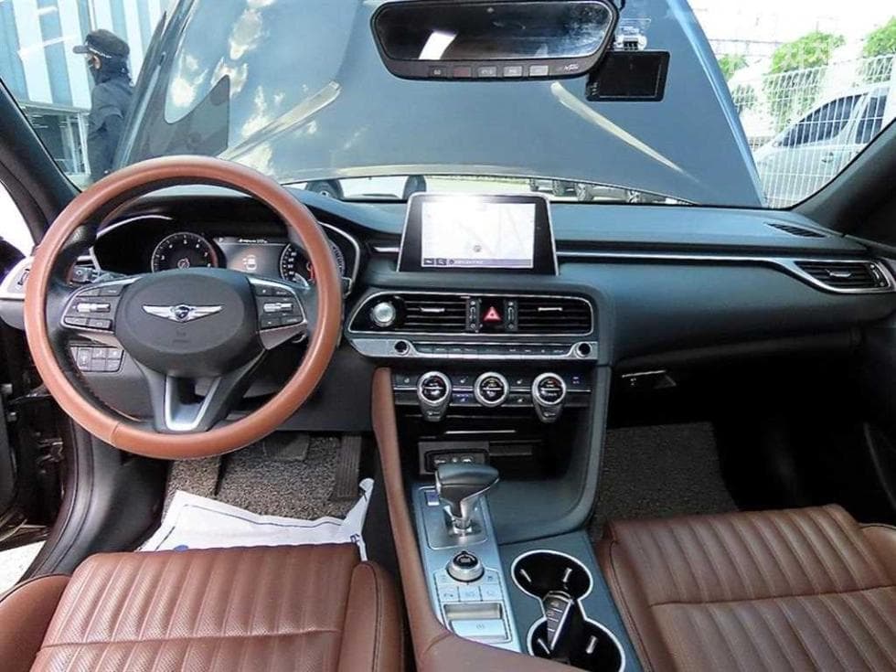 Genesis - G70 | 2.0T Supreme 7