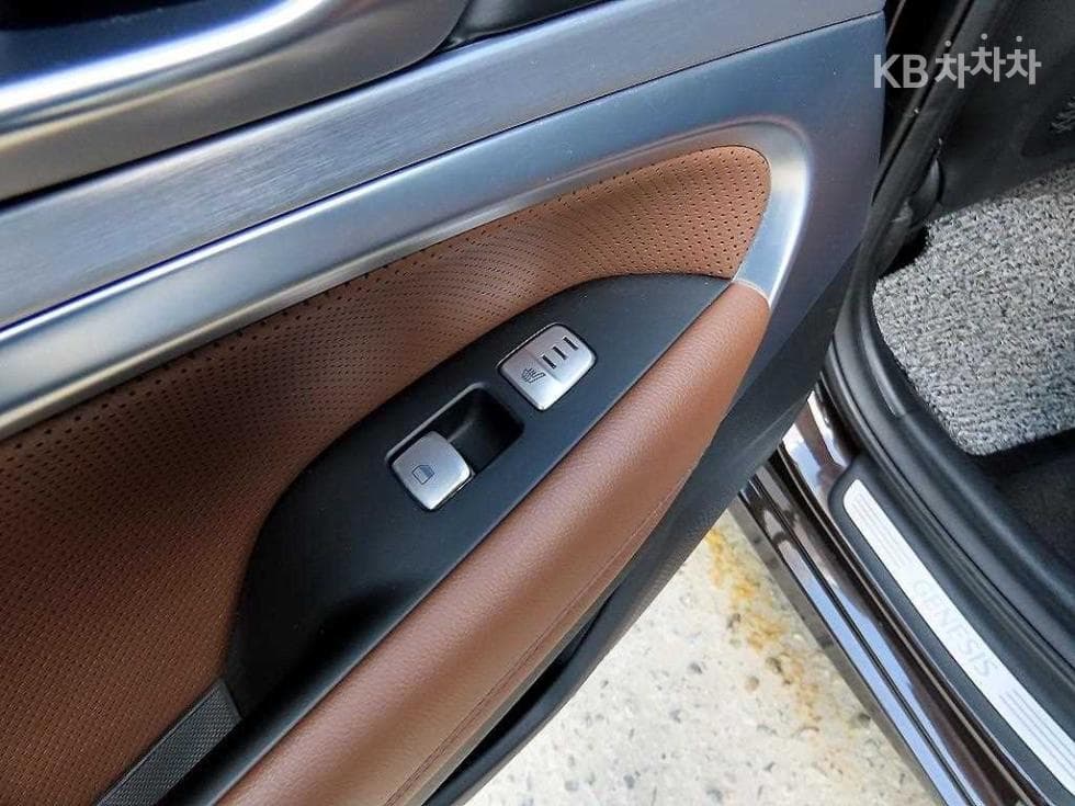 Genesis - G70 | 2.0T Supreme 17