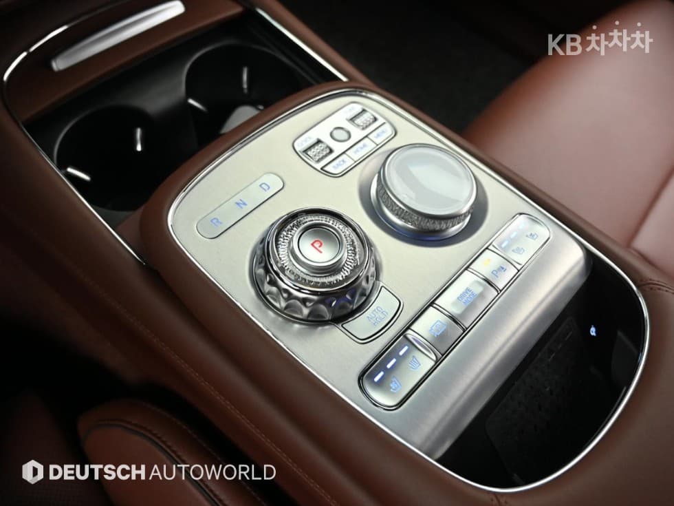 Genesis - G90 | 3.5T AWD Base 9