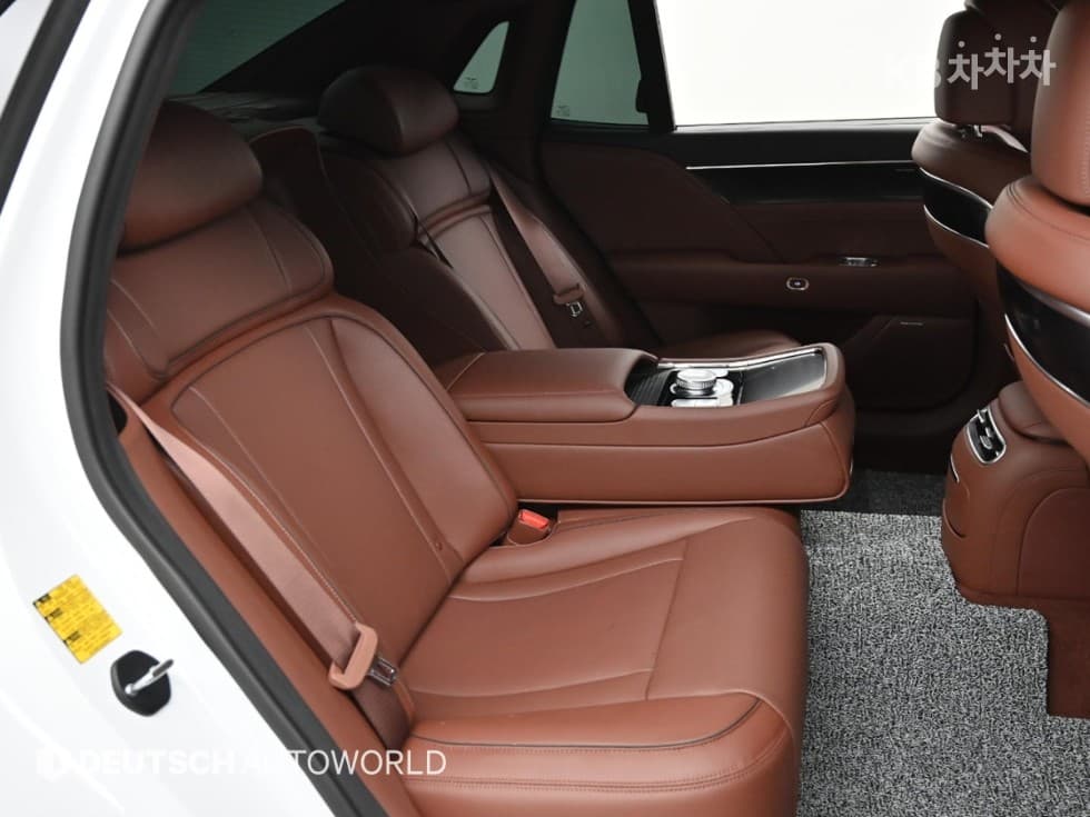 Genesis - G90 | 3.5T AWD Base 12