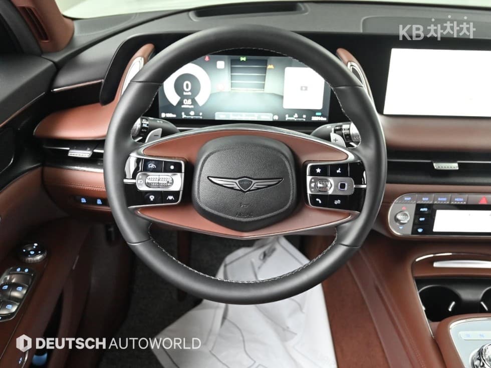 Genesis - G90 | 3.5T AWD Base 13