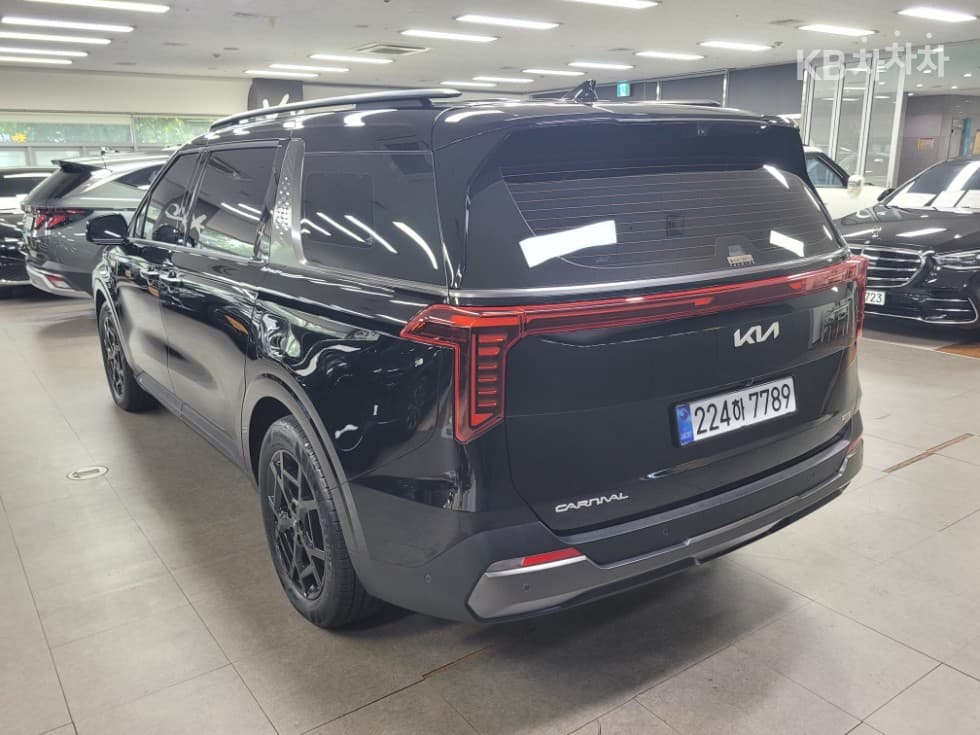 كيا - كارنيفال | The New Hybrid 4Gen 1.6 HEV 9Seater Signature 5