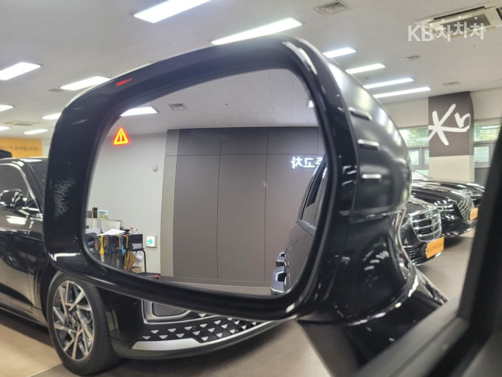 كيا - كارنيفال | The New Hybrid 4Gen 1.6 HEV 9Seater Signature 6