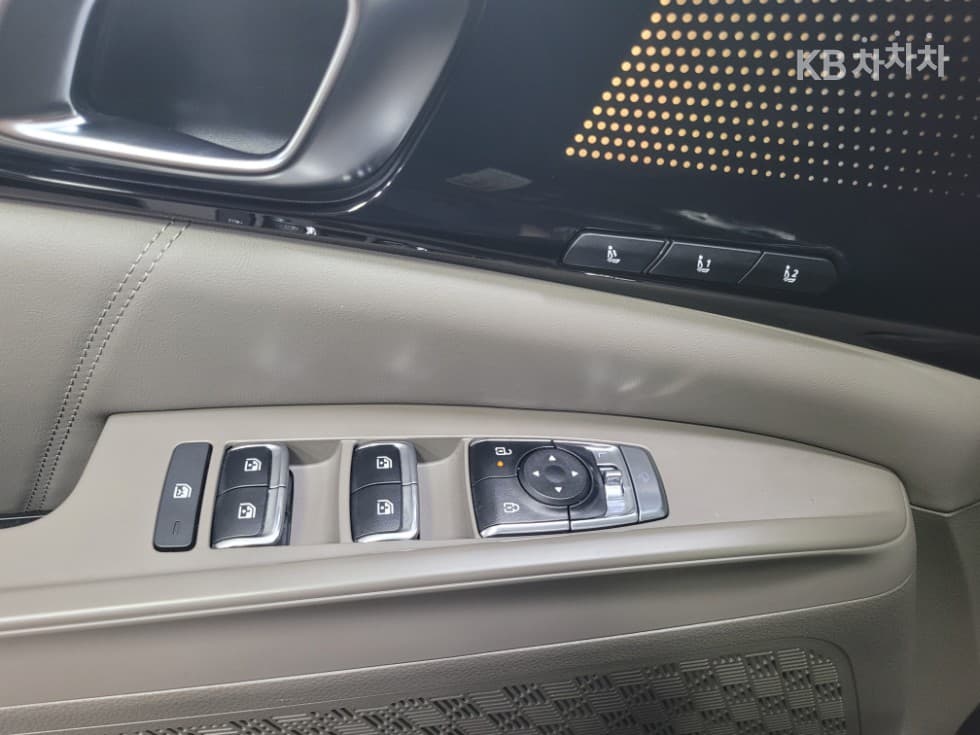 كيا - كارنيفال | The New Hybrid 4Gen 1.6 HEV 9Seater Signature 7