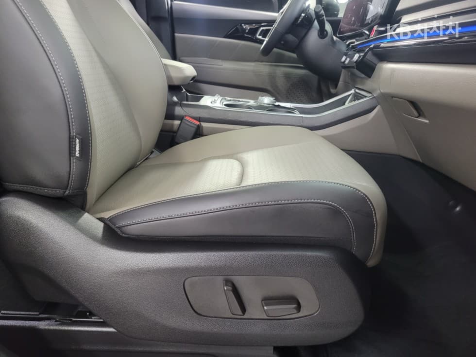 كيا - كارنيفال | The New Hybrid 4Gen 1.6 HEV 9Seater Signature 25
