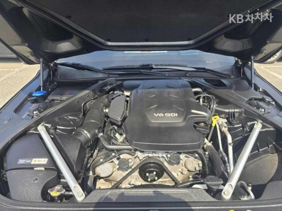 Genesis - EQ900 | 3.8 GDI AWD Prestige 19