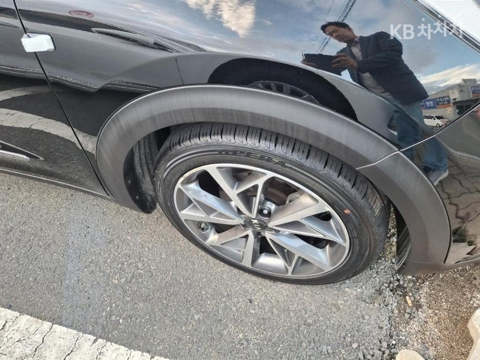 كيا - نيرو | The New 1.6 HEV Noblesse Special 3