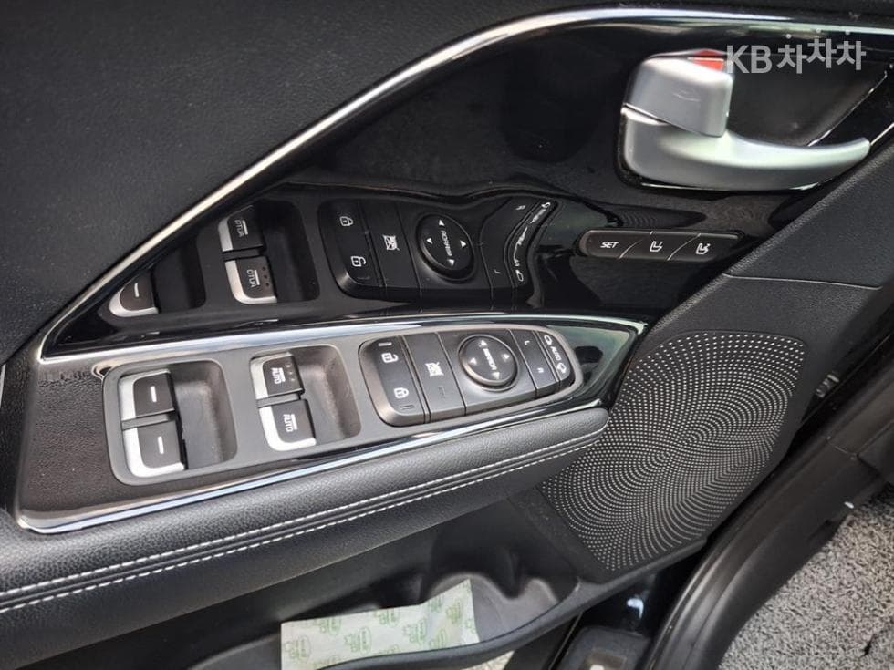 كيا - نيرو | The New 1.6 HEV Noblesse Special 5