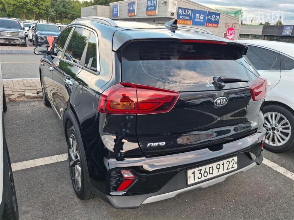 كيا - نيرو | The New 1.6 HEV Noblesse Special 19