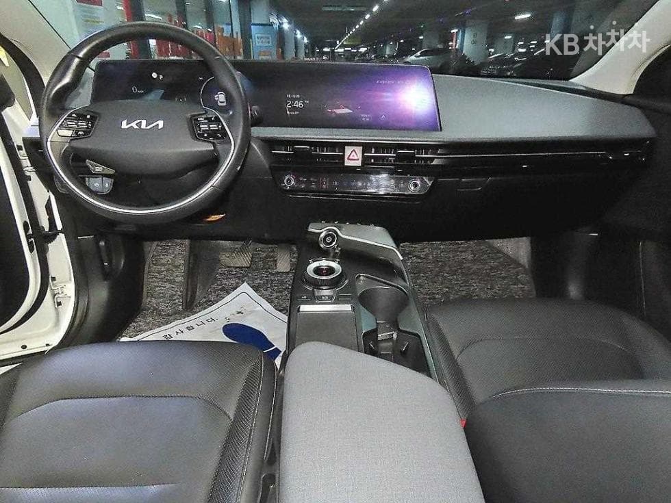 كيا - EV6 | 4WD 10