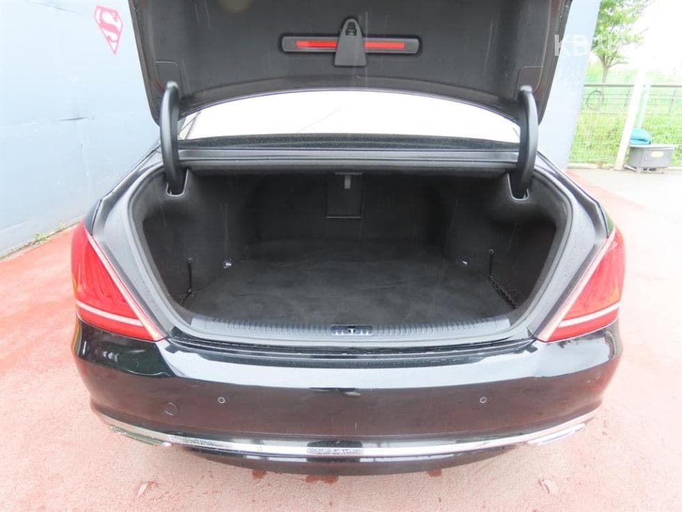 Genesis - EQ900 | 3.3 T-GDI AWD Prestige 5