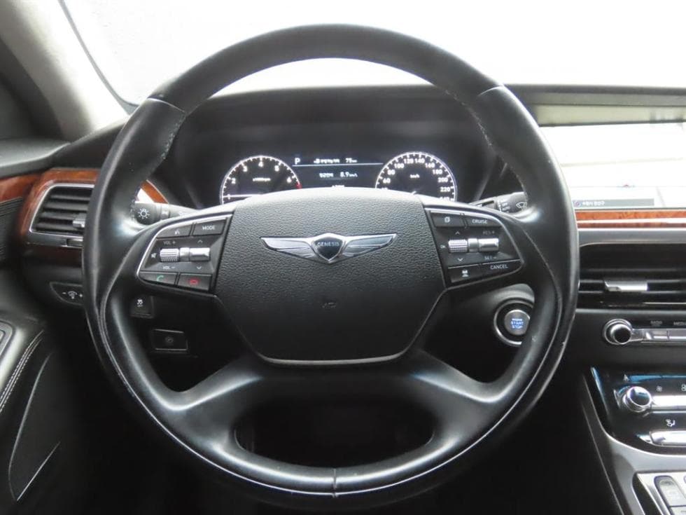 Genesis - EQ900 | 3.3 T-GDI AWD Prestige 12