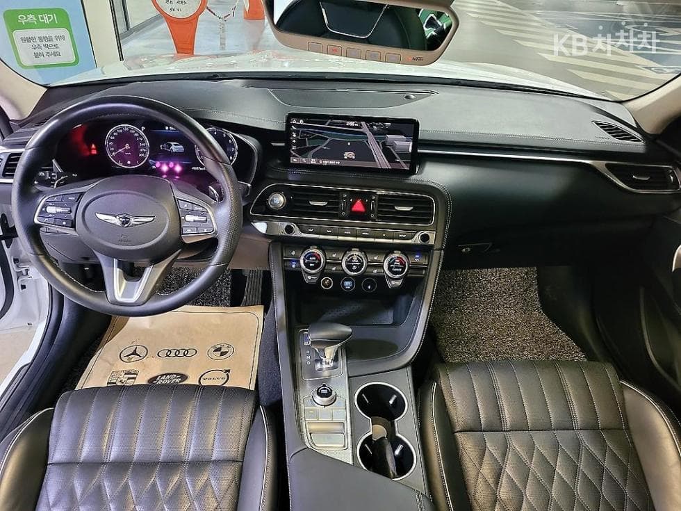 Genesis - G70 | The New 2.0T 4WD Standard 6