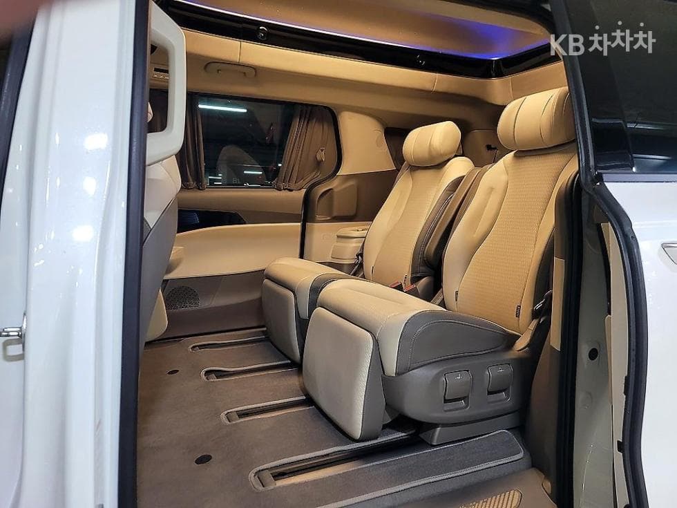 كيا - كارنيفال | The New Hybrid 4Gen 1.6 HEV 7Seater Signature 8