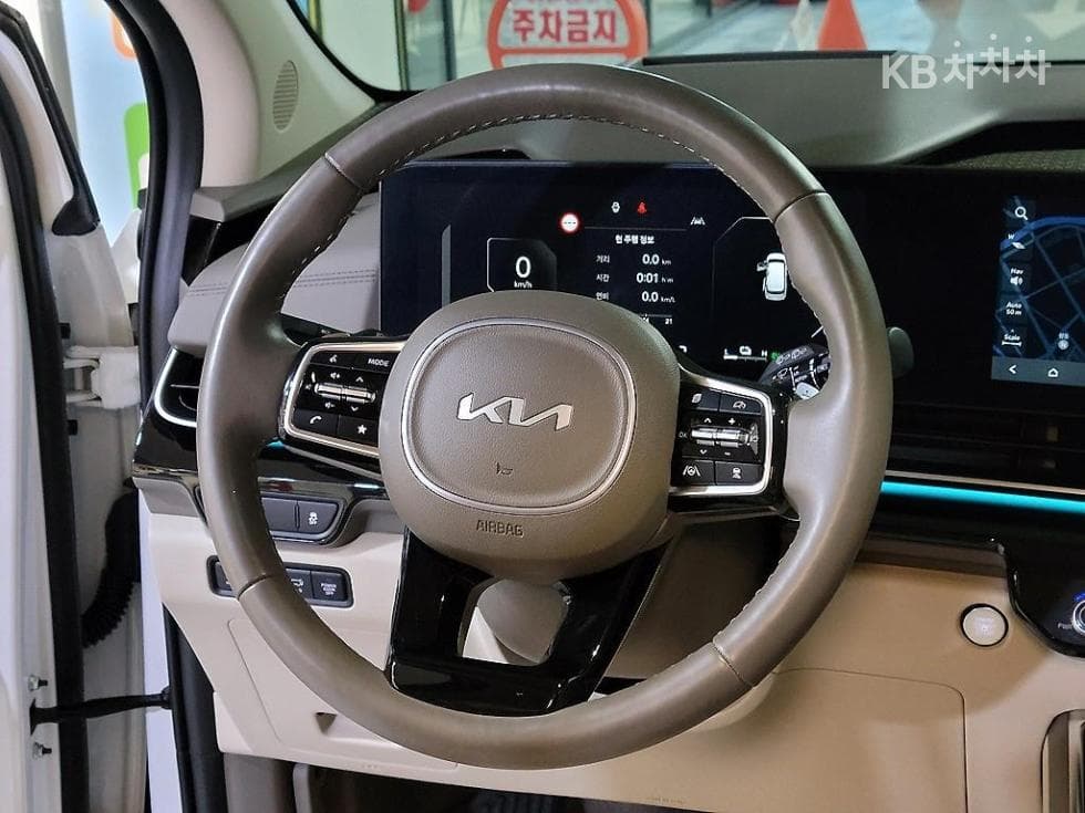 كيا - كارنيفال | The New Hybrid 4Gen 1.6 HEV 7Seater Signature 9