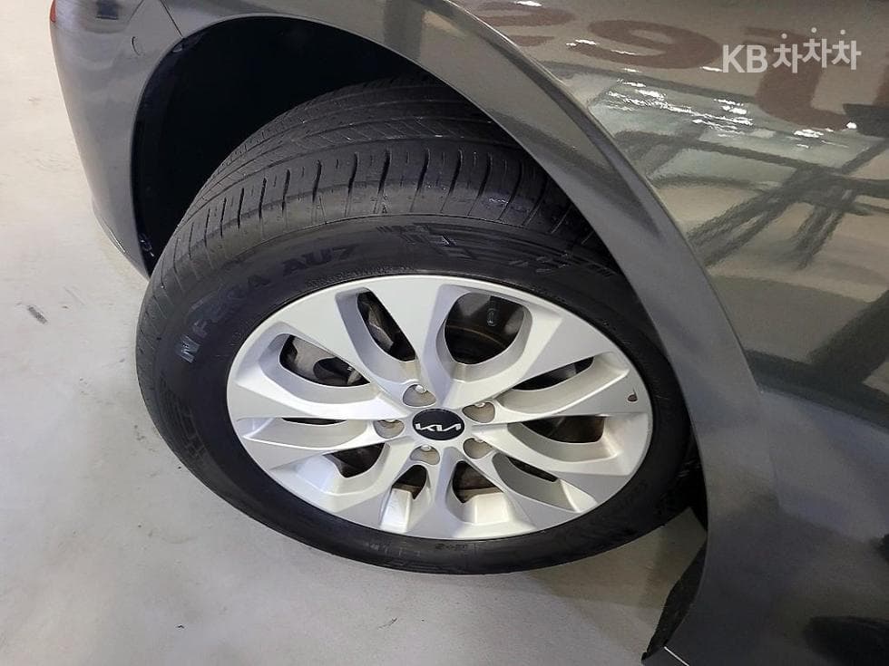 كيا - K8 | 2.5 Gasoline Noblesse 20