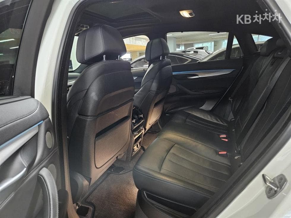 BMW - X6 | xDrive 40 M Sport 8