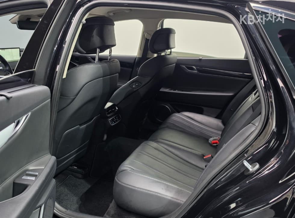Genesis - G80 | 2.5 T-GDi 2WD 8