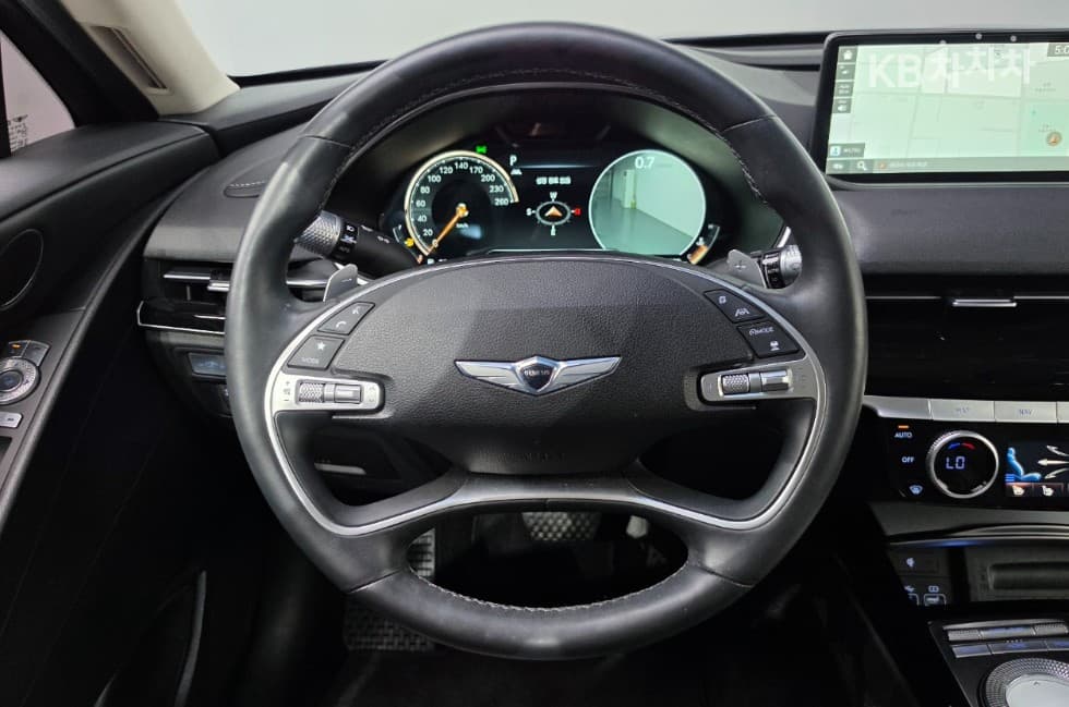 Genesis - G80 | 2.5 T-GDi 2WD 10