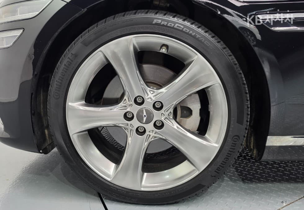 Genesis - G80 | 2.5 T-GDi 2WD 20