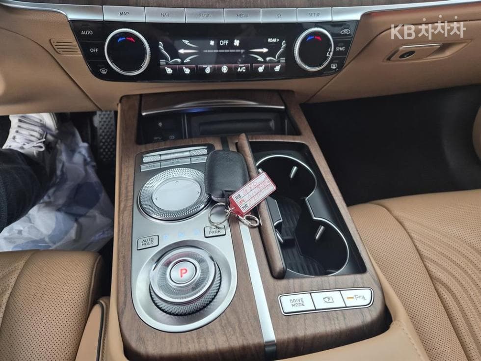 Genesis - G80 | 2.5 T-GDi AWD 13