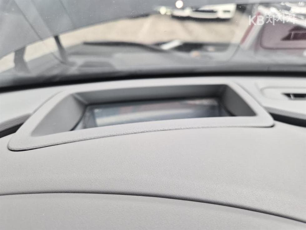 Genesis - G80 | 2.5 T-GDi AWD 14