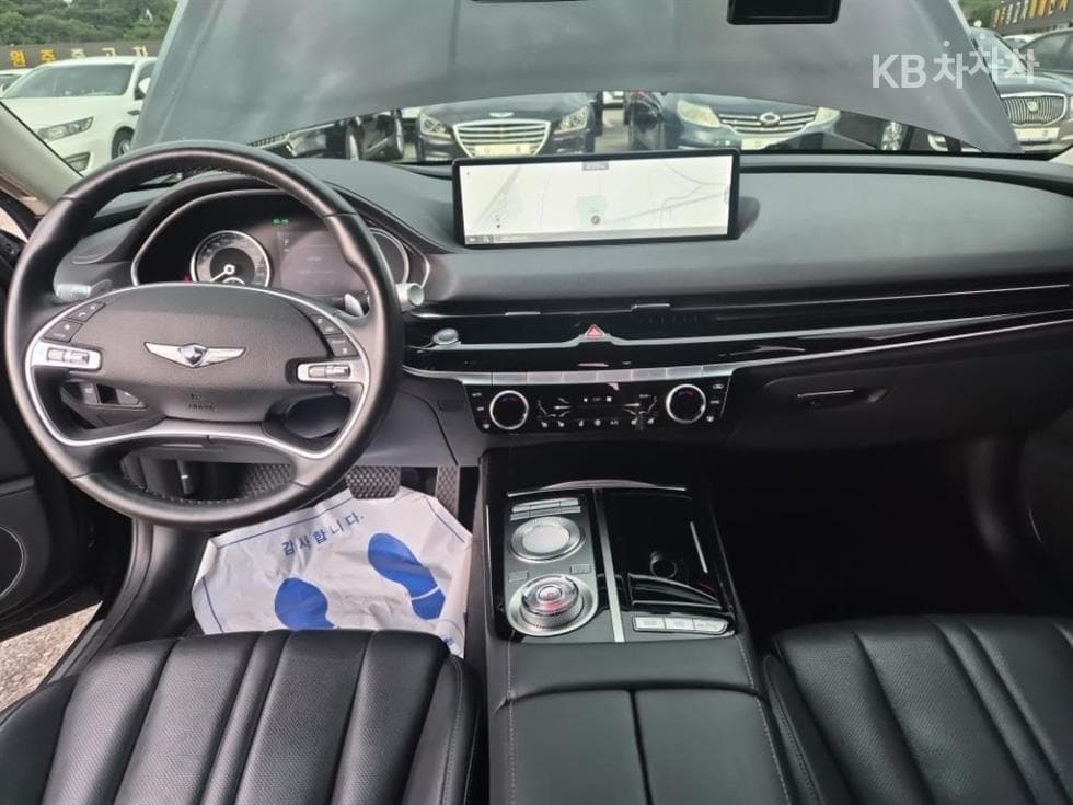 Genesis - G80 | 3.5 T-GDi 2WD 8