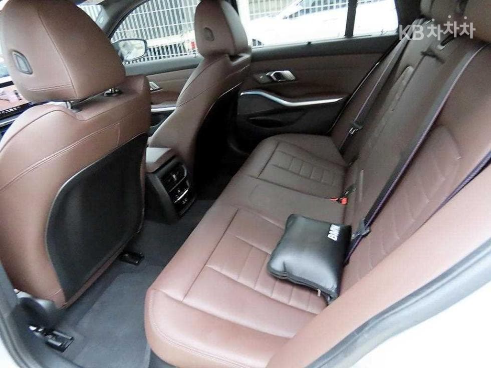 BMW - 3-Series | M340 Touring xDrive Base 6