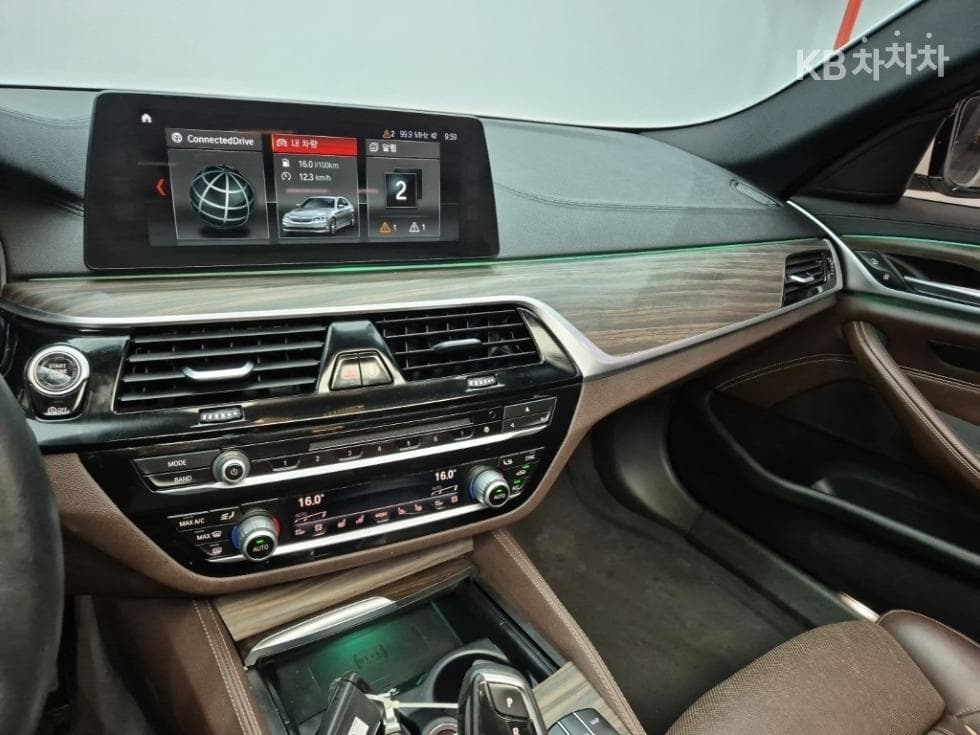 BMW - 5-Series | New 520 xDrive F10(10~16Year) 10