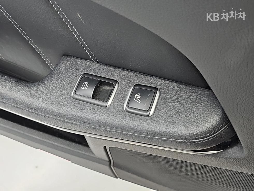 Mercedes-Benz - E-Class | New E220 CDI Avantgarde W212(09~) 14