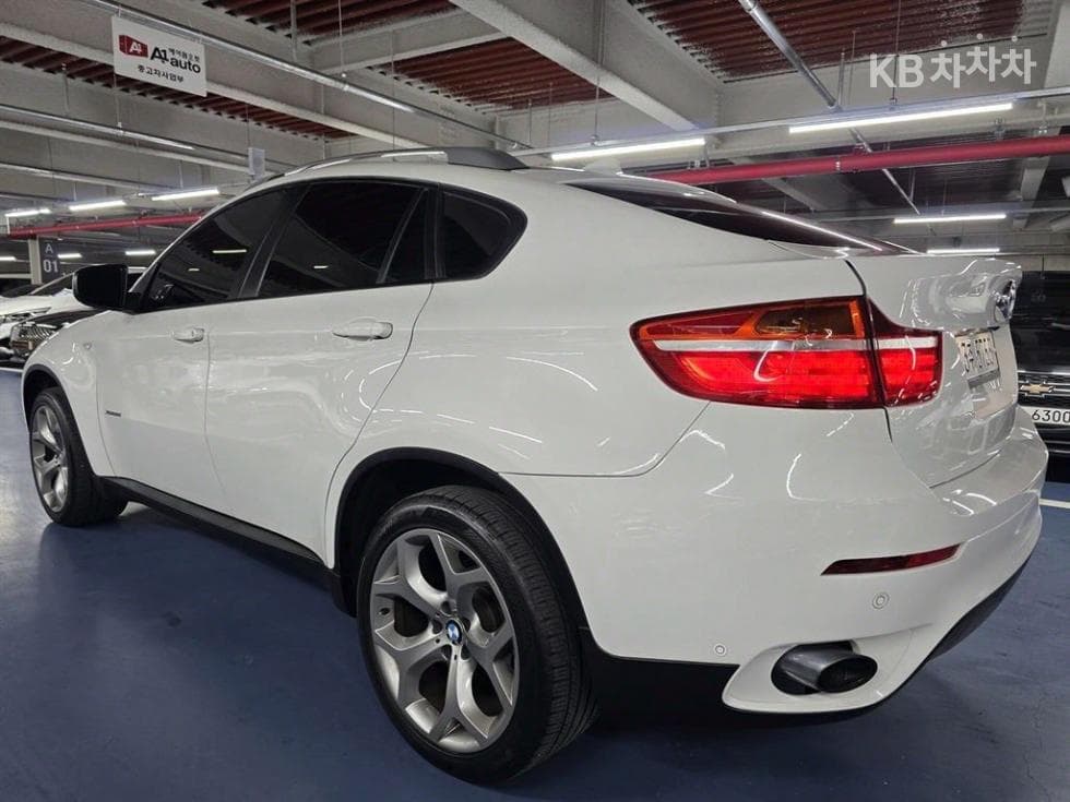 BMW - X6 | 3.0 E71 6
