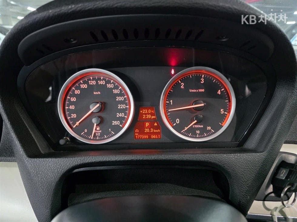 BMW - X6 | 3.0 E71 12