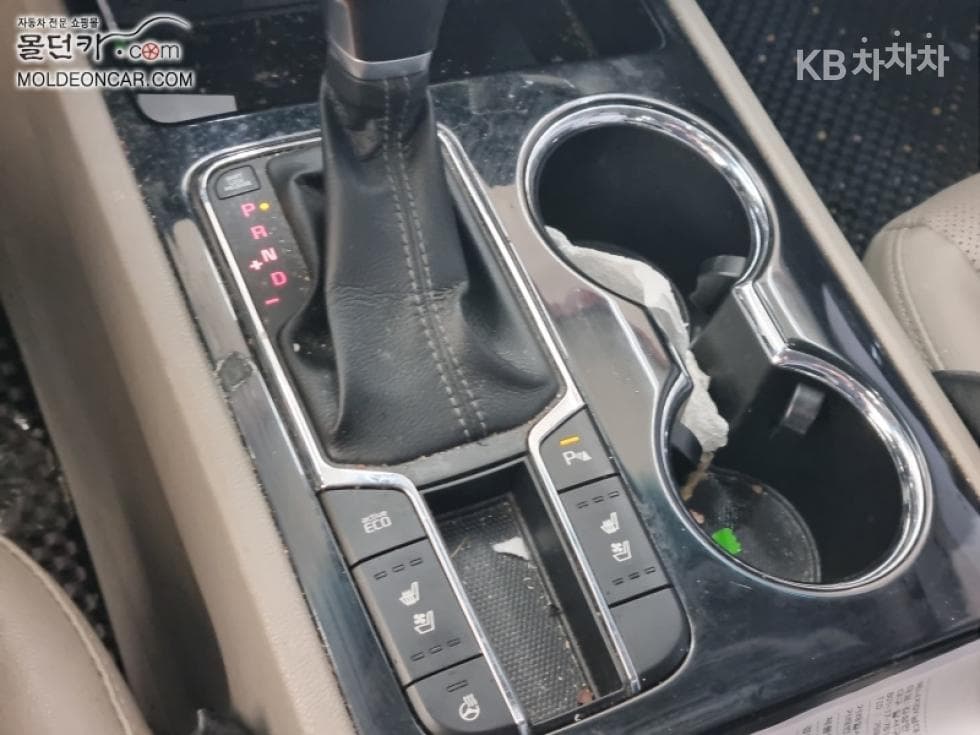 كيا - كارنيفال | The New 11Seater 2.2 Diesel Prestige 13