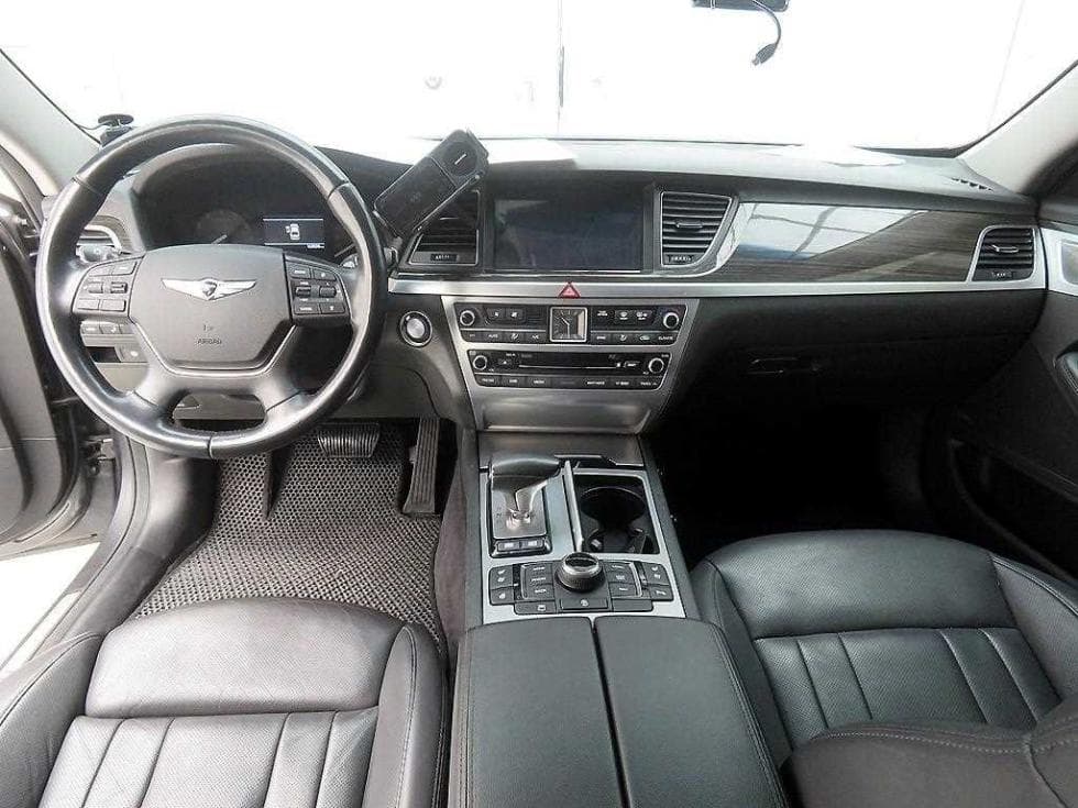 Genesis - G80 | 3.3 GDI AWD Premium Luxury 8
