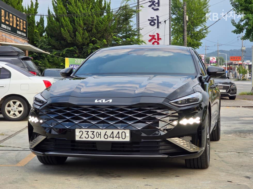 Kia K8
