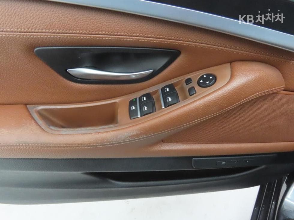 BMW - 5-Series | New 520 xDrive F10(10~16Year) 9