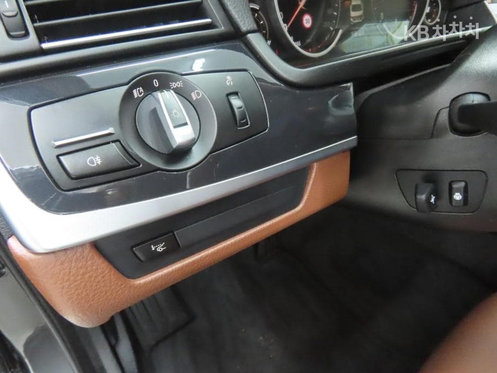 BMW - 5-Series | New 520 xDrive F10(10~16Year) 10