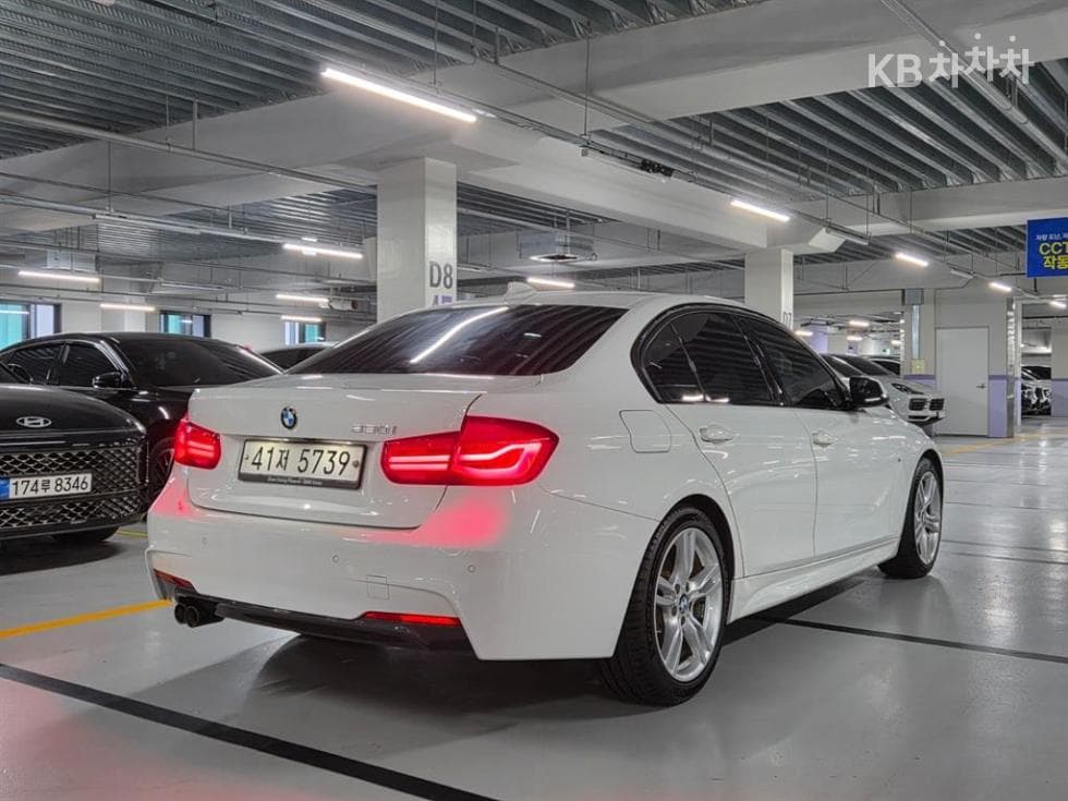 BMW - 3-Series | New 330 F30 Edition 6