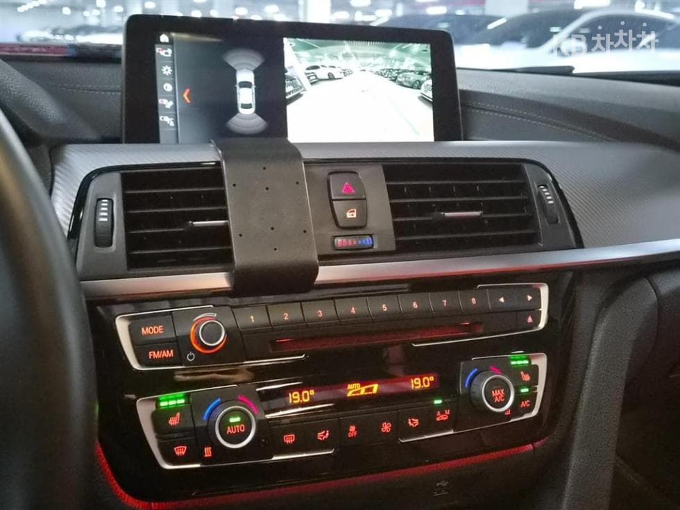 BMW - 3-Series | New 330 F30 Edition 17